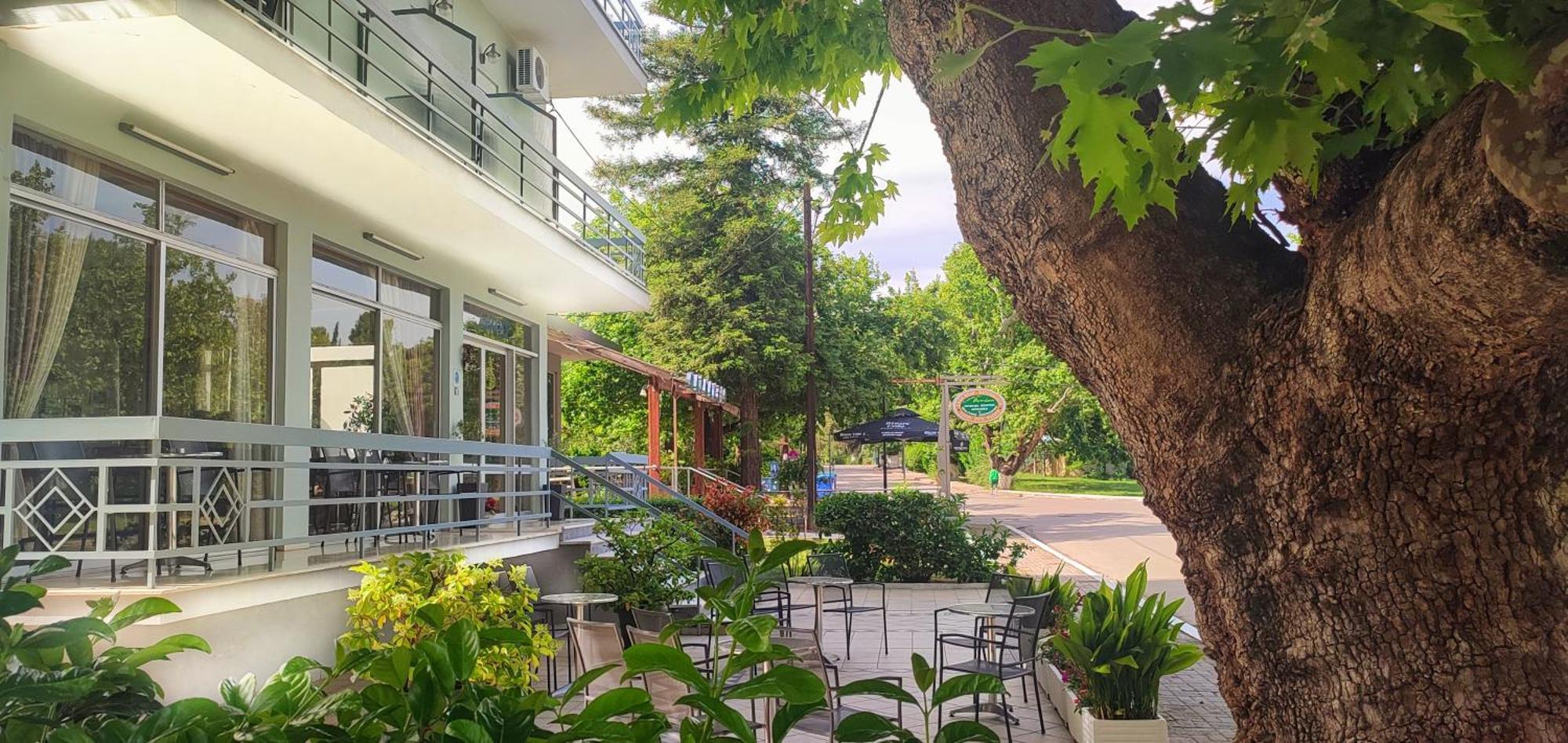 Hotel Ermis à Loutra Ipatis Extérieur photo