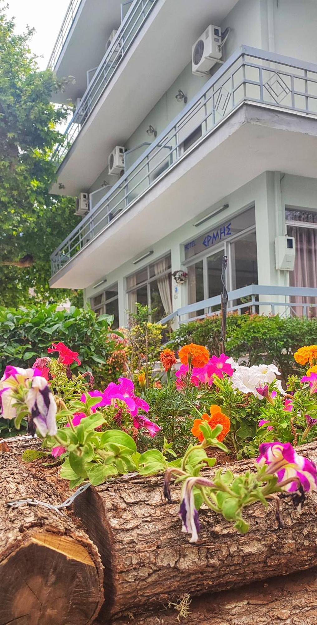 Hotel Ermis à Loutra Ipatis Extérieur photo