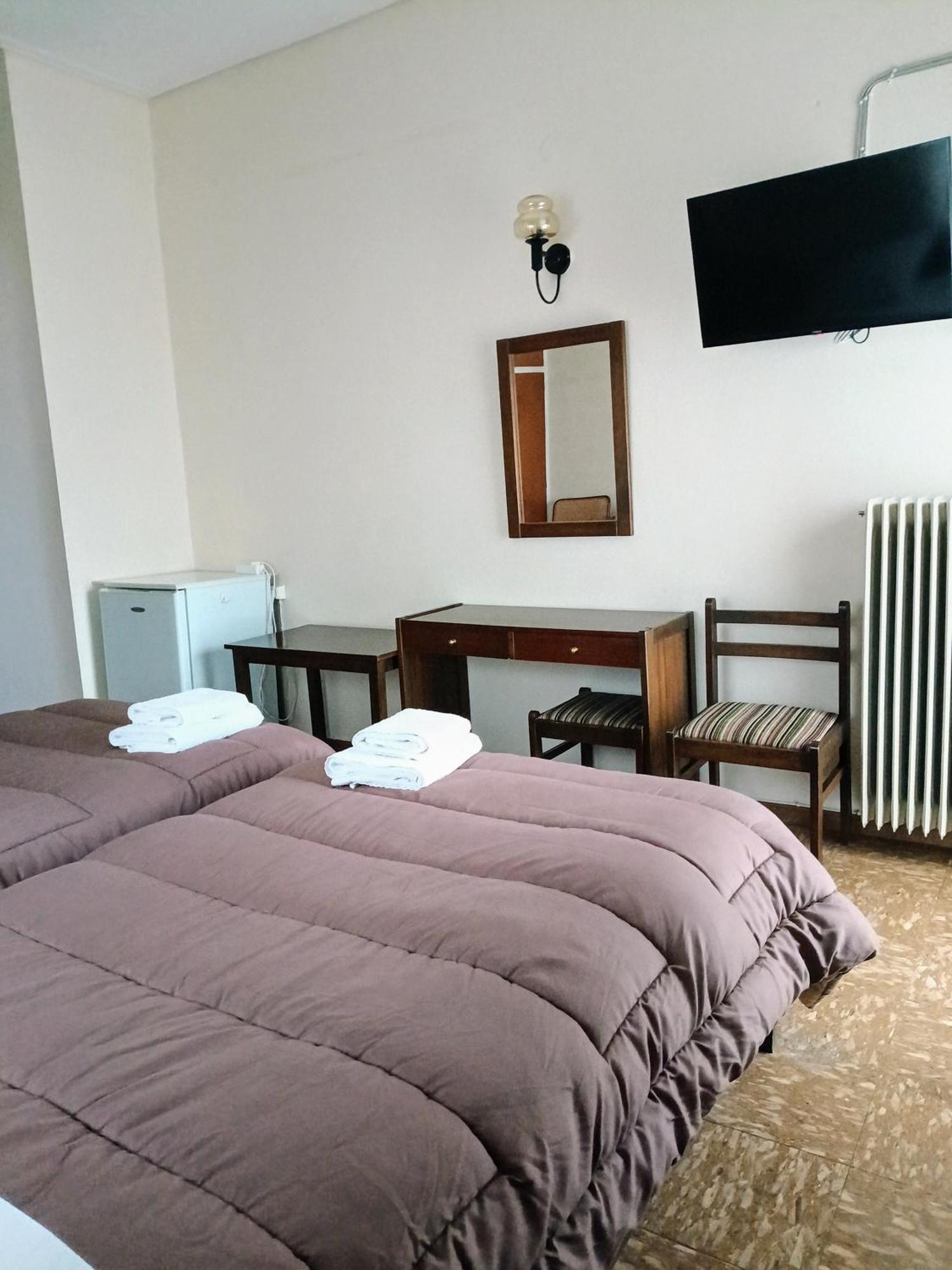Hotel Ermis à Loutra Ipatis Extérieur photo