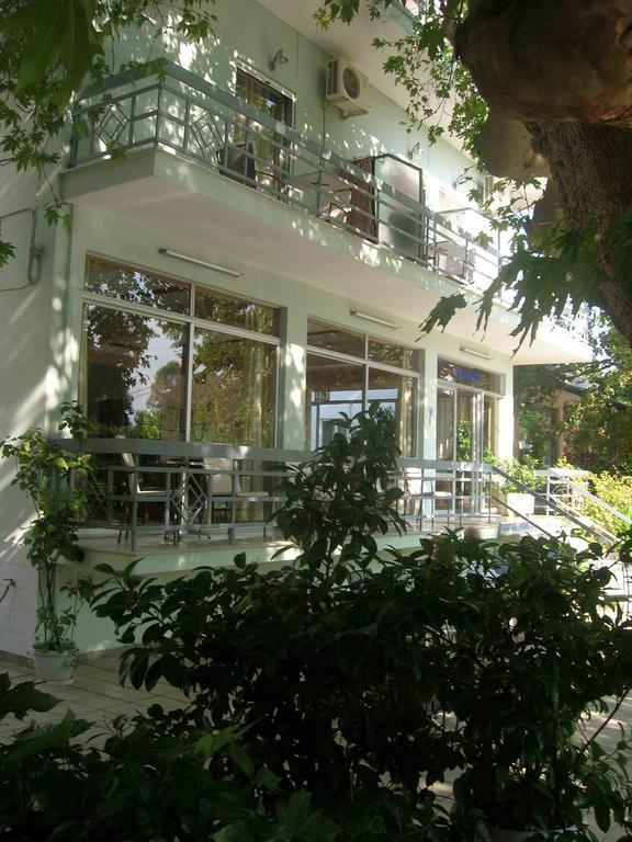 Hotel Ermis à Loutra Ipatis Extérieur photo